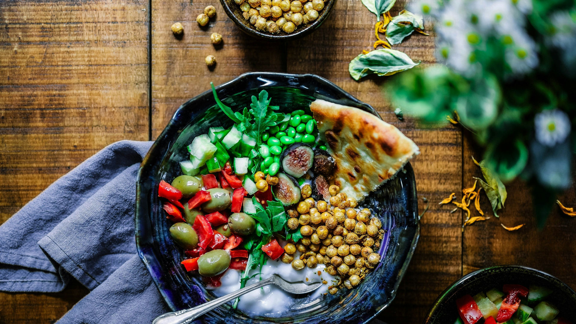 Vegan food by Edgar Castrejon on Unsplash